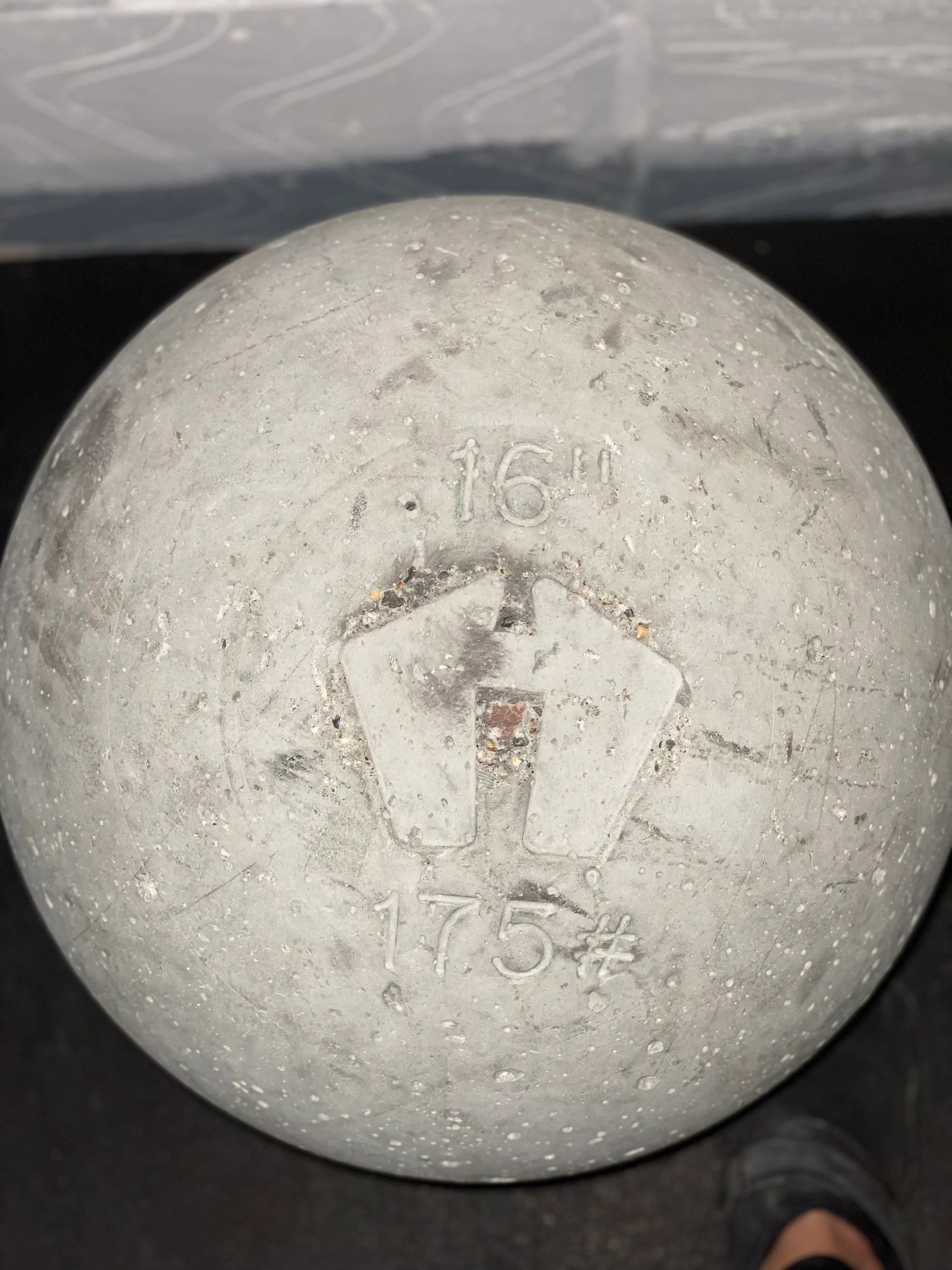 80 kg Atlas stone
