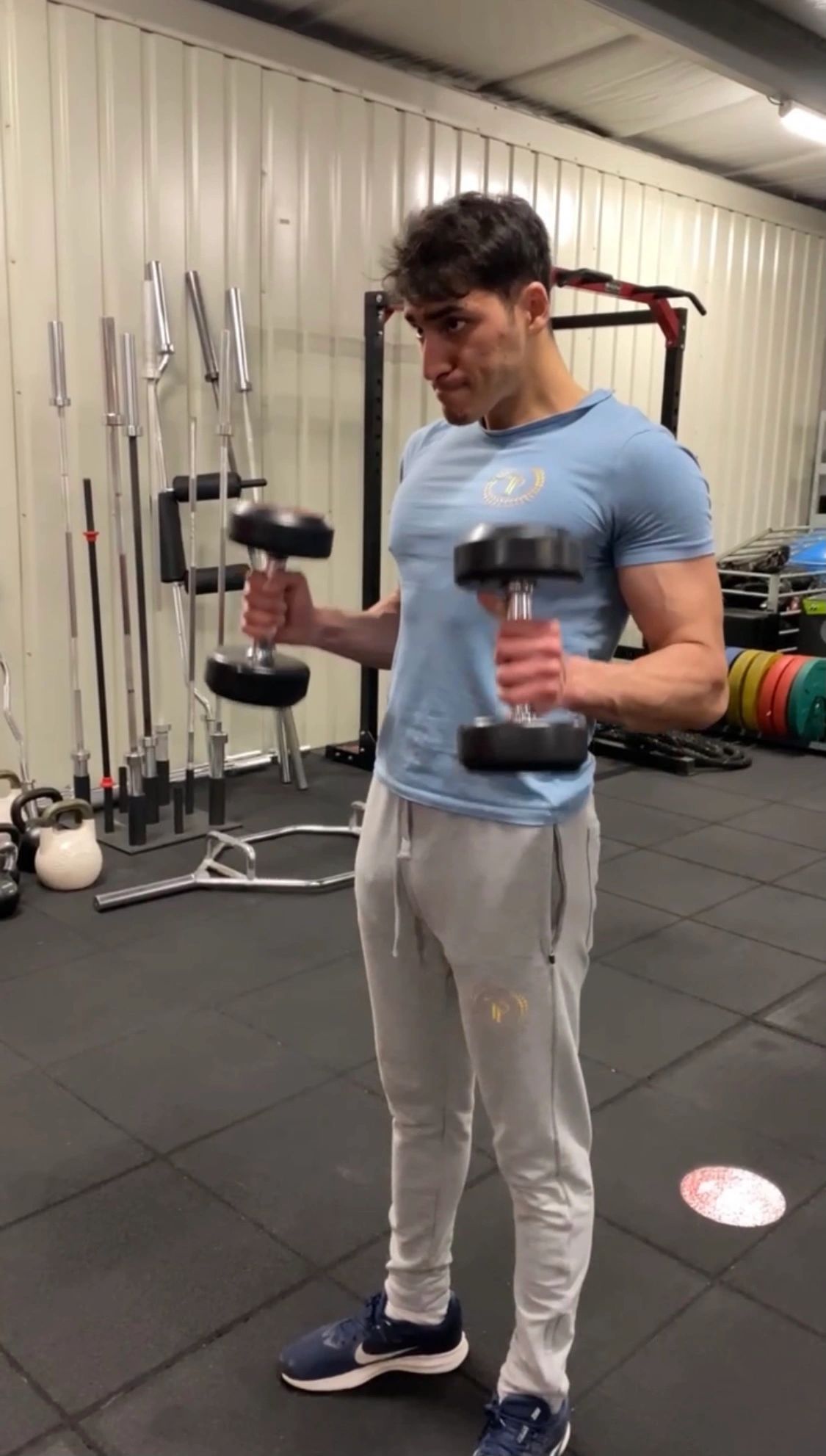 Lightweight slim-fit joggers
