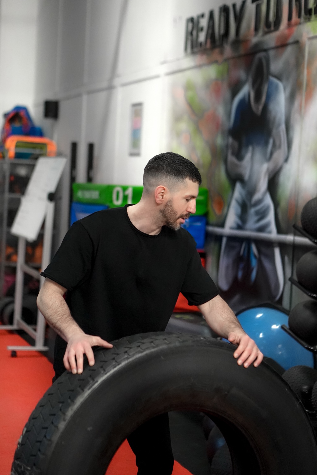Alexandros training in the gym