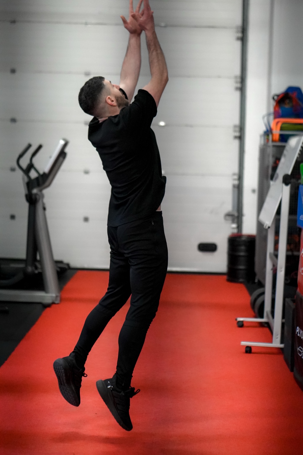 Alexandros training in the gym